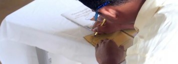 Jovem em medida socioeducativa lança livro de receitas na Bahia: 'educação como agente de transformação'